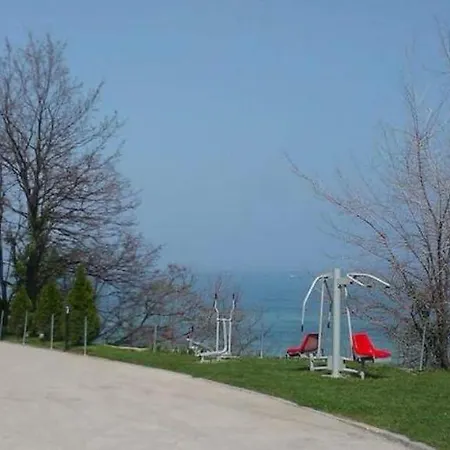 Evia In Silver Beach شقة